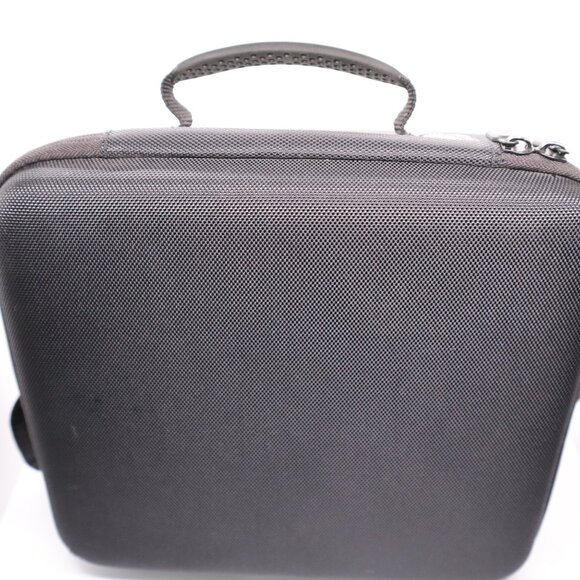 Carrying case for nintendo switch hard shell black slightly used pre-owned - Picture 3 of 12